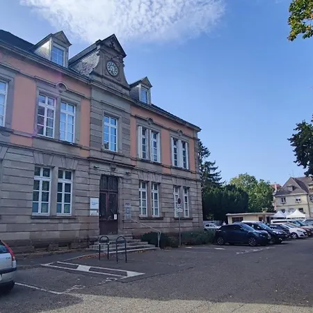 Spacieux Et Serein Avec Patio, Barbecue Et Wifi Lejlighed *