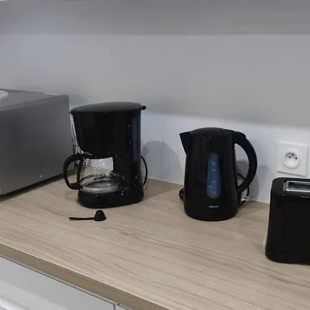 Spacieux Et Serein Avec Patio, Barbecue Et Wifi Apartmán