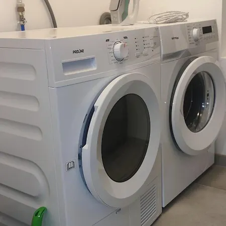 Spacieux Et Serein Avec Patio, Barbecue Et Wifi *