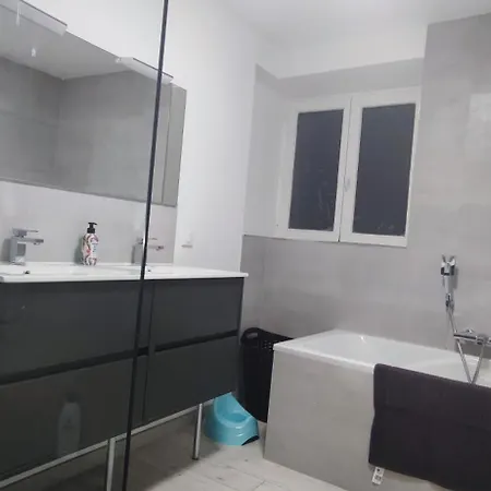 Lejlighed Spacieux Et Serein Avec Patio, Barbecue Et Wifi Guebwiller