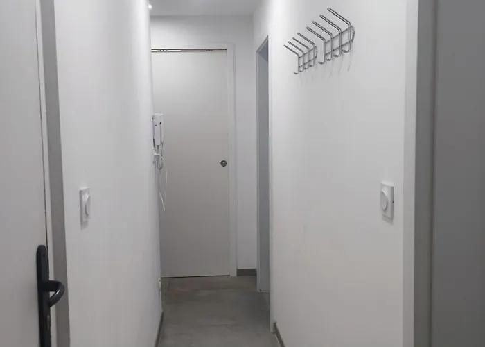 Spacieux Et Serein Avec Patio, Barbecue Et Wifi *