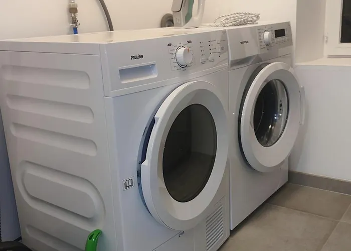 Spacieux Et Serein Avec Patio, Barbecue Et Wifi *